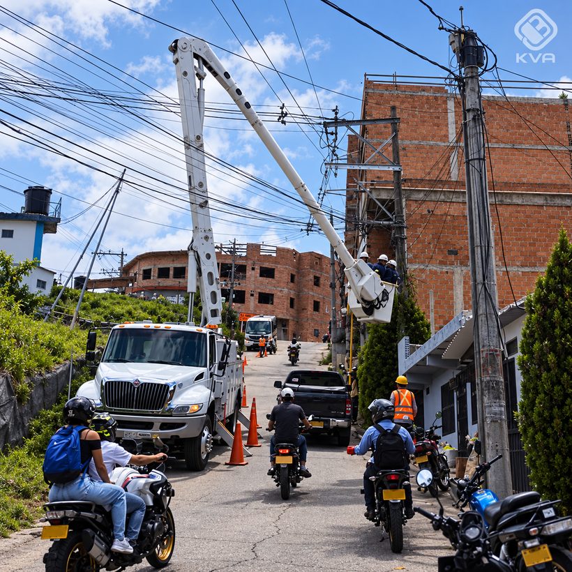 Trabajo en altura sobre red aérea con canasta elevadora